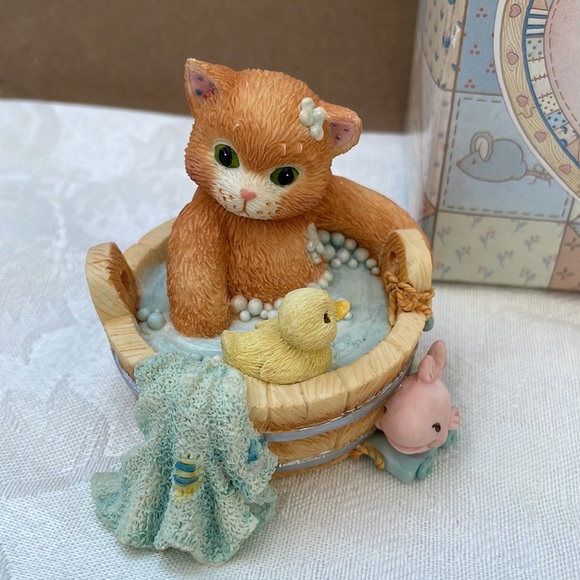 Calico Kittens “Our Friendship is Squeaky Clean” - Picture 2 of 3